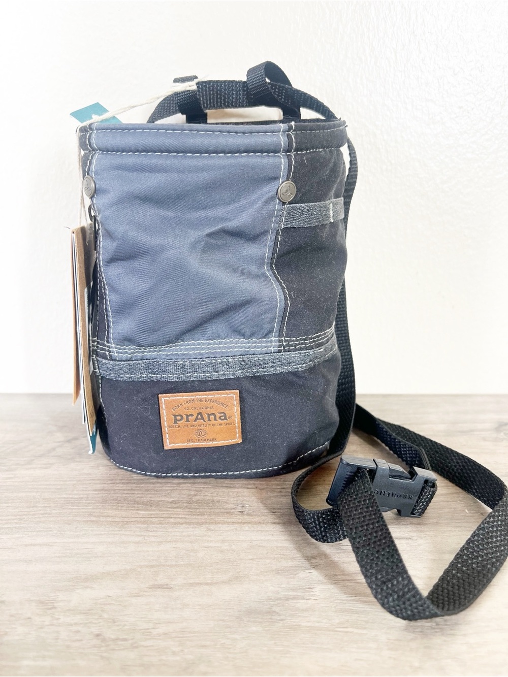 Prana Black and Dark Gray Black Belt Chalk Bag with Waist Strap NEW